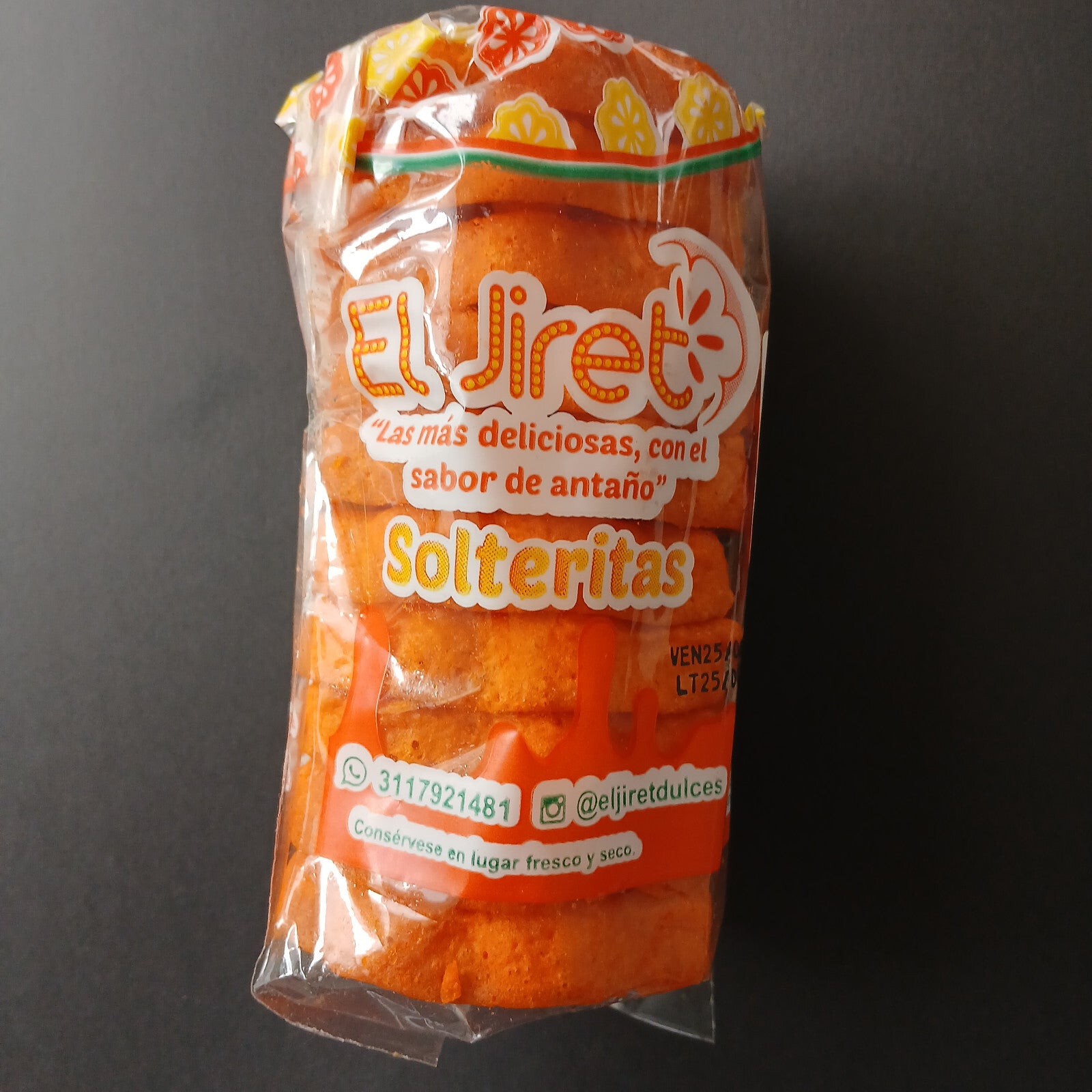 Solteritas 20 Rossette Cookies with 500g Cream and 500g Condensed Milk Combo