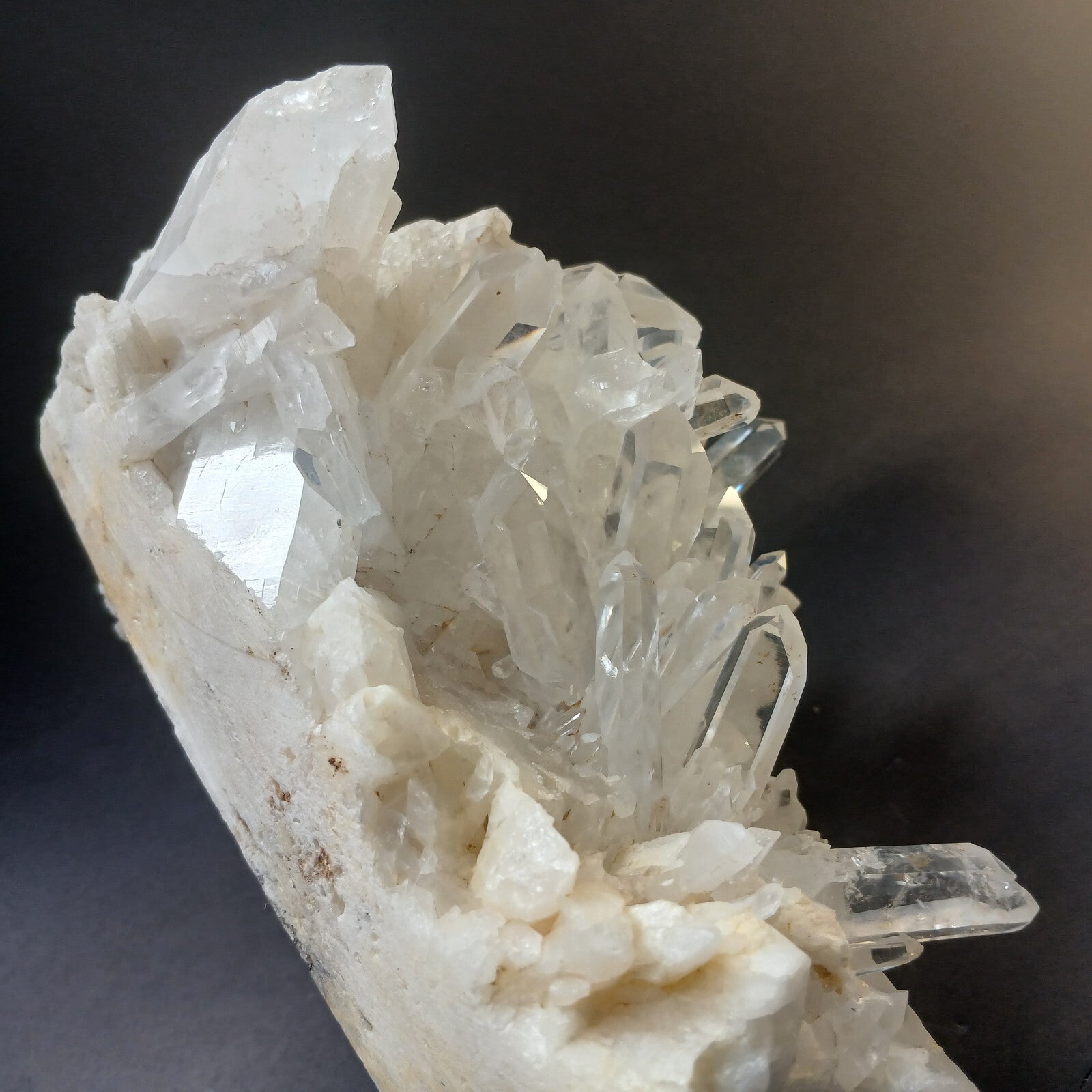 Natural Crystal Quartz Cluster Mineral Specimen Rough Stone - 1.05 oz (30g)